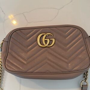 GUCCI gg Marmont leather camera bag - Taupe